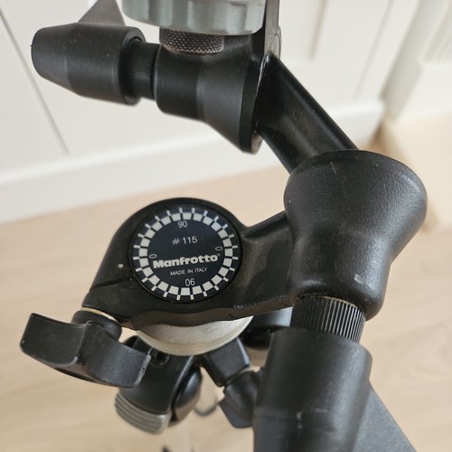Manfrotto 190 D Tripod - Picture 5 of 6