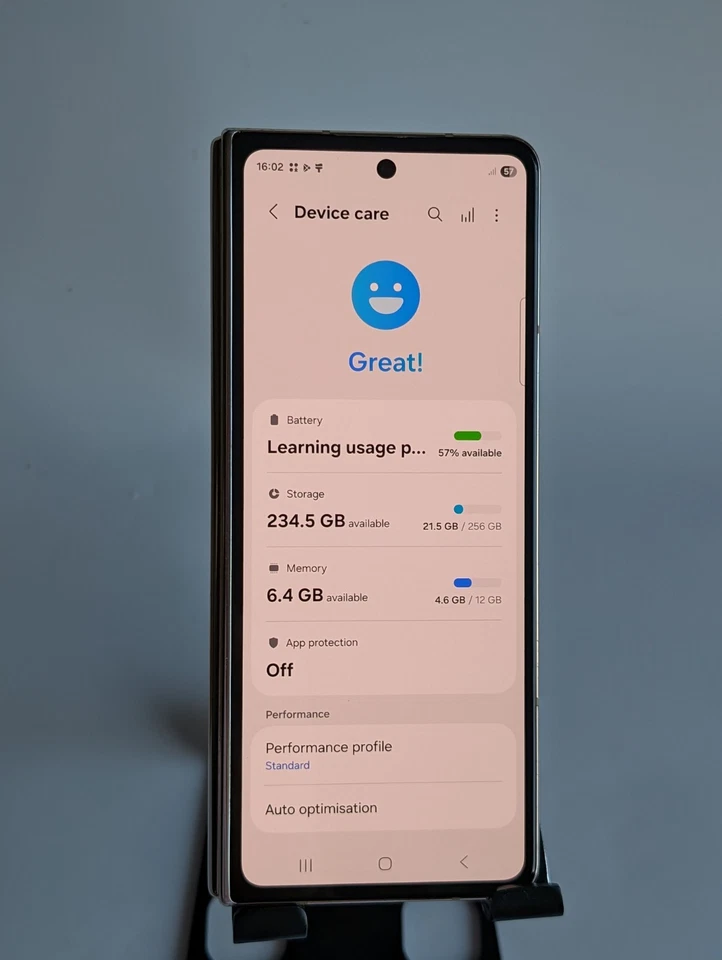 Samsung Galaxy Z Fold4 · 256GB, photo 1 of 5