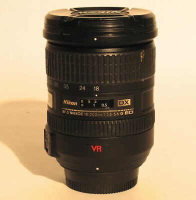 [良品/作例] Nikon AF-S 18-200mm f3.5-5.6G ED Nikon AF-S 18-200mm 3.5-5.6 Lens DX G ED in Box with Promaster