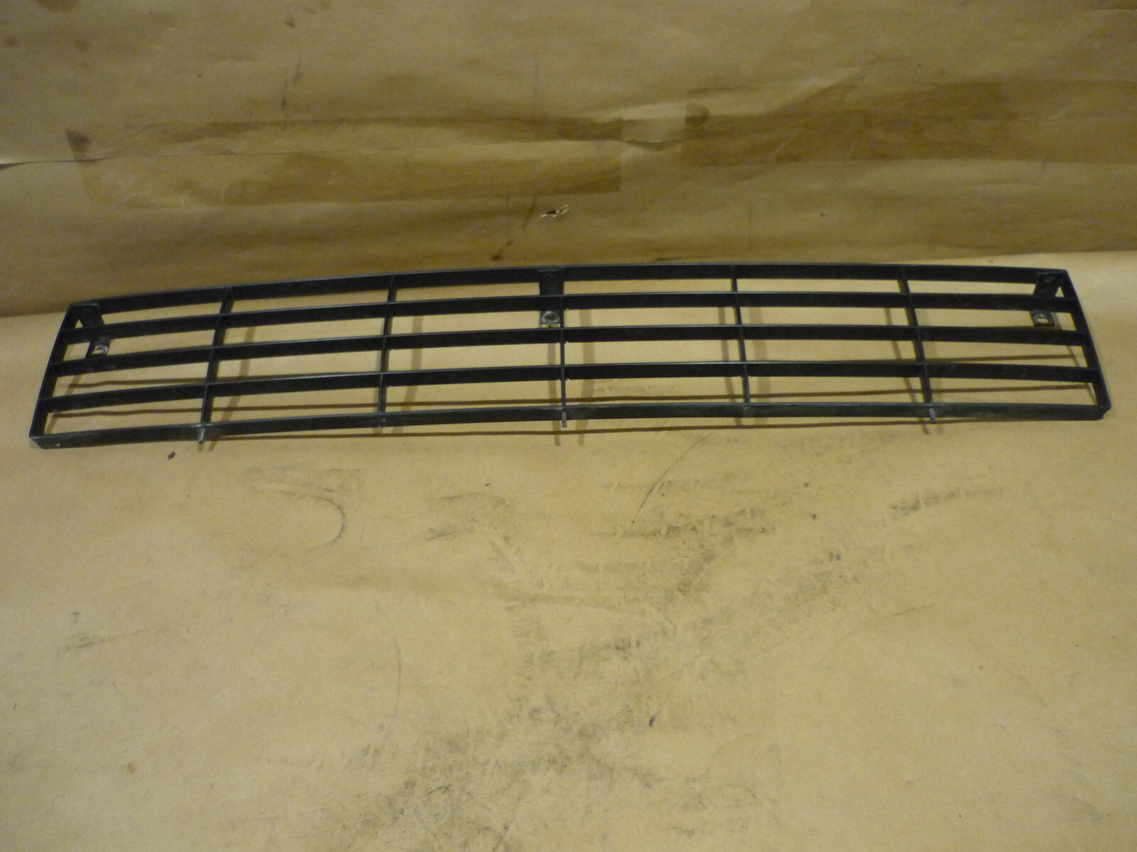 Ferrari Testarossa - Front Grille  - P/N 61488200