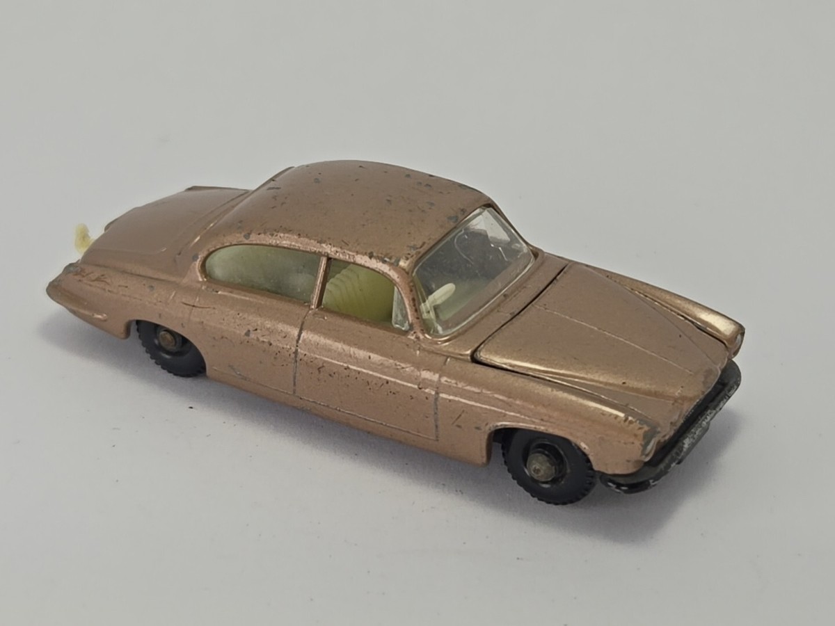 Vintage Matchbox Lesney NO. 28 Jaguar MK 10 Made In England Loose