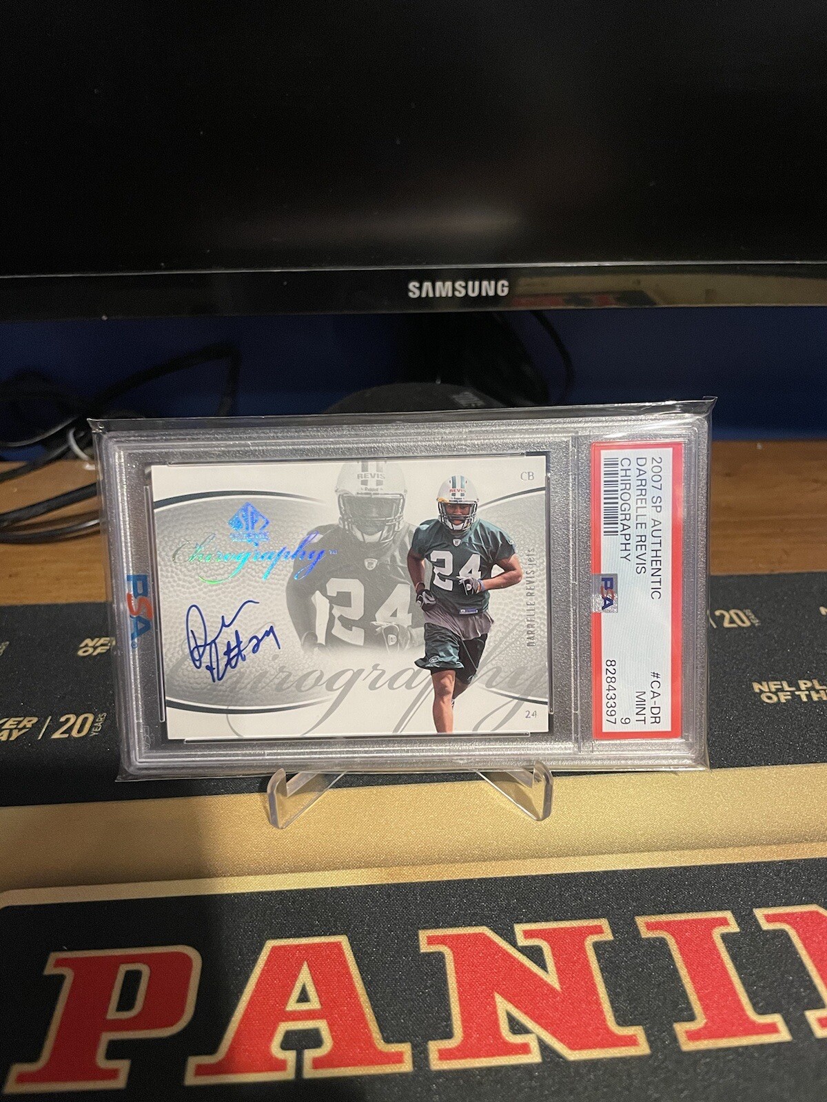 Darrelle Revis SP Authentic Chirography #CADR Base