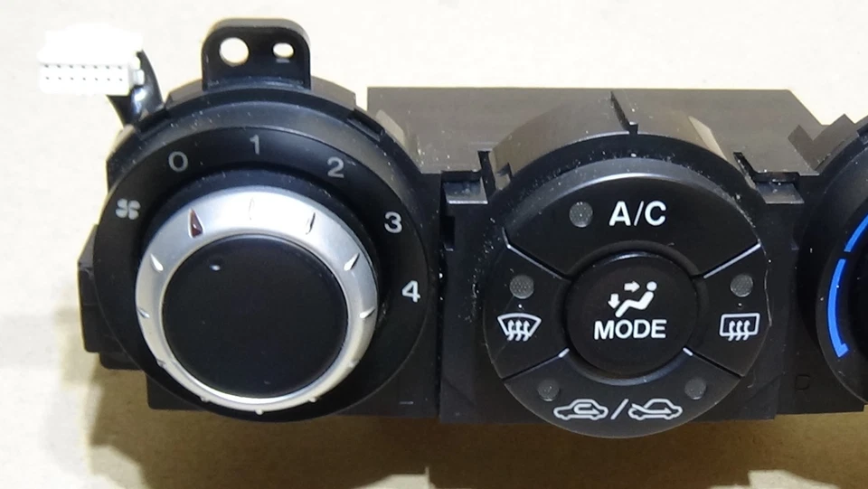 2004-2008 Mazda RX-8 AC Heater Climate Control Switch - Image 3 of 4