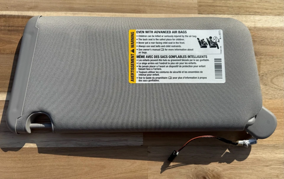 Pontiac G6 2005-2010 parasol lateral del pasajero derecho gris iluminado parasol OEM Foto 3 de 3