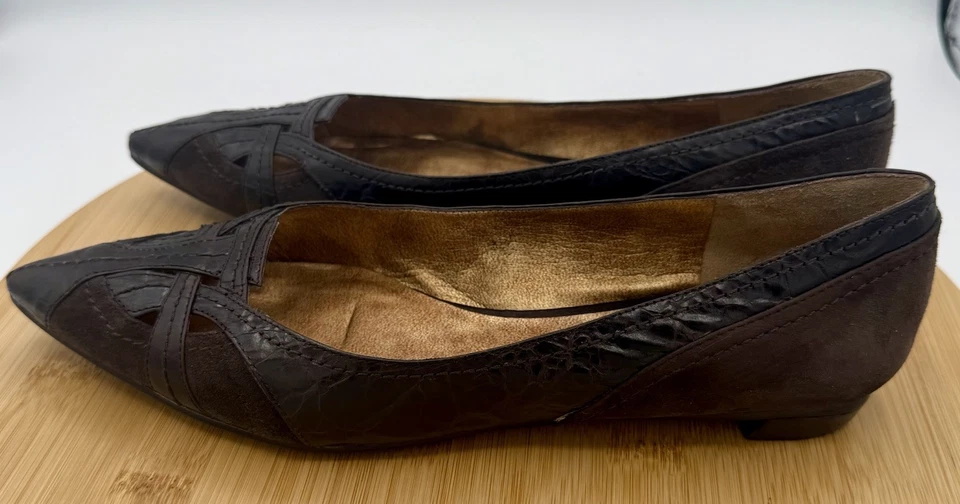 "Planos de cuero Nine West marrón gamuza negro ribete para mujer talla 7,5" Foto 4 de 4