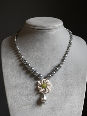 Handgefertigte Perlenkette Vintage Stil Anhänger Jade Stein Grün Elegant 