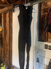 Bare Sport Sleeveless Women s Wetsuit Size 6
