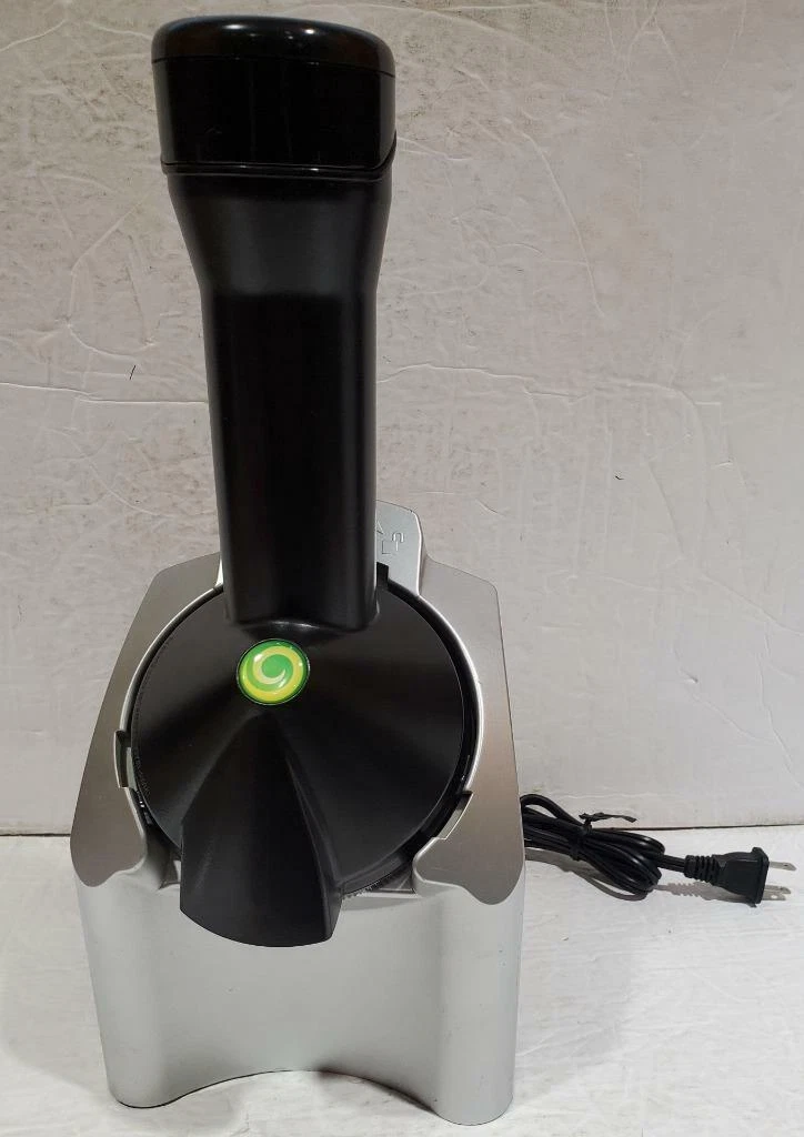 Dole Yonanas Original Soft Serve Ice Cream Frozen Yogurt Sorbet Machine 901 Used