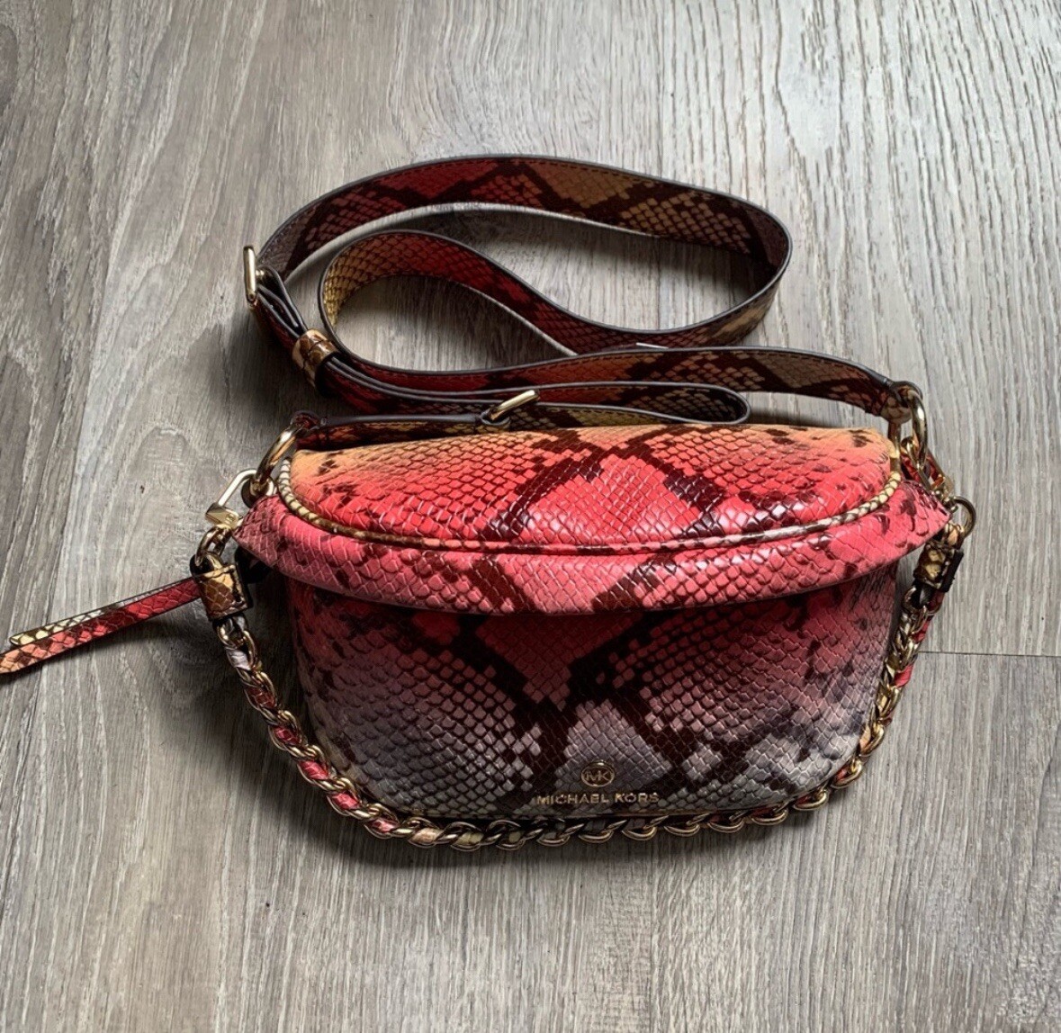 MICHAEL KORS SLATER SLING PACK MESSENGER BAG DAHLIA REPTILE PINK 