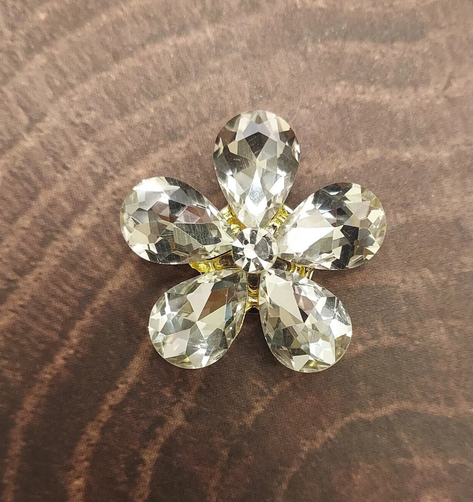 Crystal Daisy Magnetic Collar Brooch Lapel Pin for Women