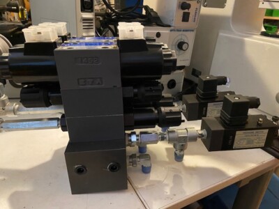 Hydraulikaggregat Steuerventilsystem Made by TOKYO KEIKI