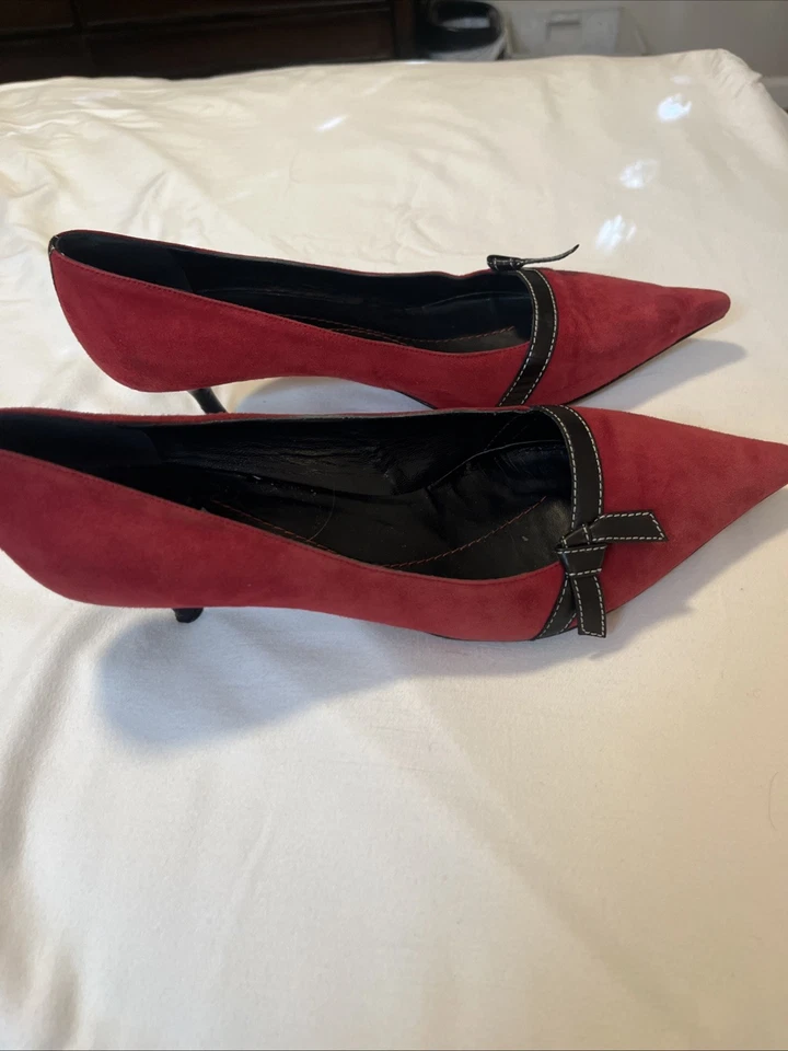 Kate Spade New York Pumps Red 8.5 Made in Italy red suede black bow.          c2 - Image 2 of 4