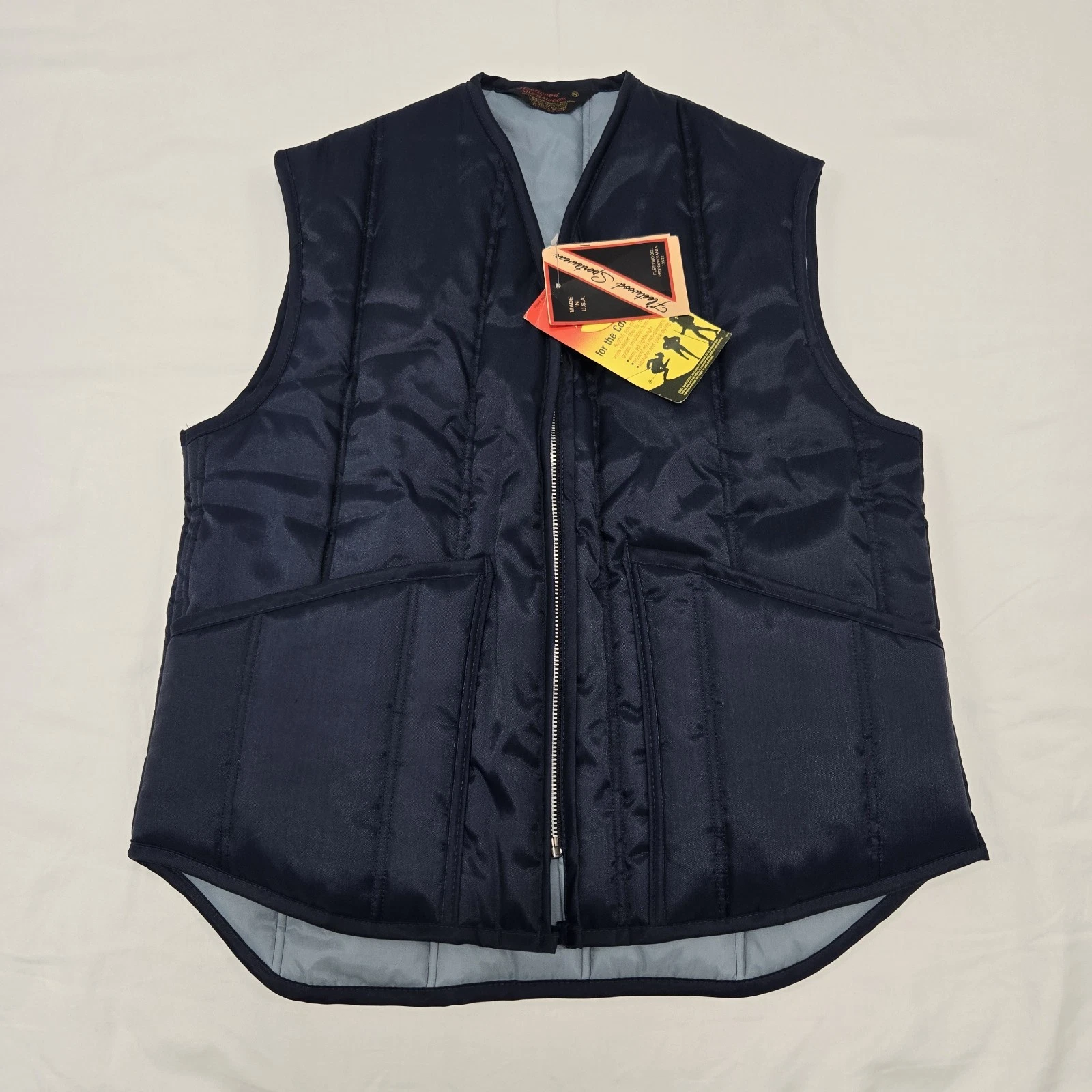 NWT Size MEDIUM Vintage Fleetwood Sportswear Puffer Vest Navy Blue Full-Zip VTG