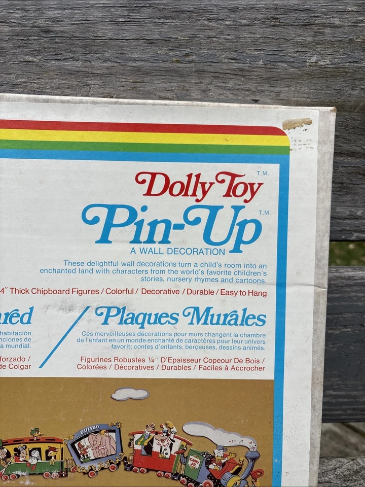 Walt Disney “Casey Jr.” Pin-Up Juego de Decoración de Pared DE COLECCIÓN Nuevo En Caja Raro Completo Foto 2 de 4