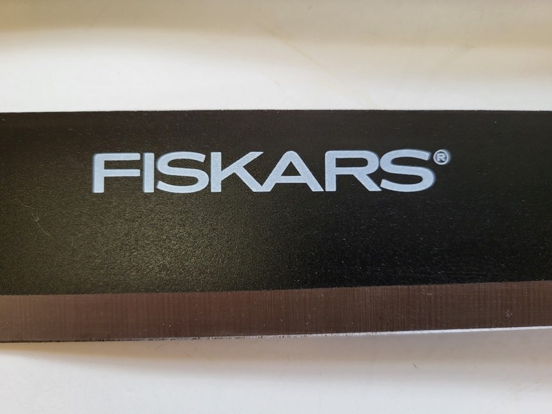 Fiskars Machete Black Tempered Steel 22 Inch Blade Bush Cutting Wood Craft NOS