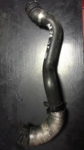 BMW 3er E90 E91 Motorkühlung Kühler unten Thermostat Schlauch Leitung 7552407