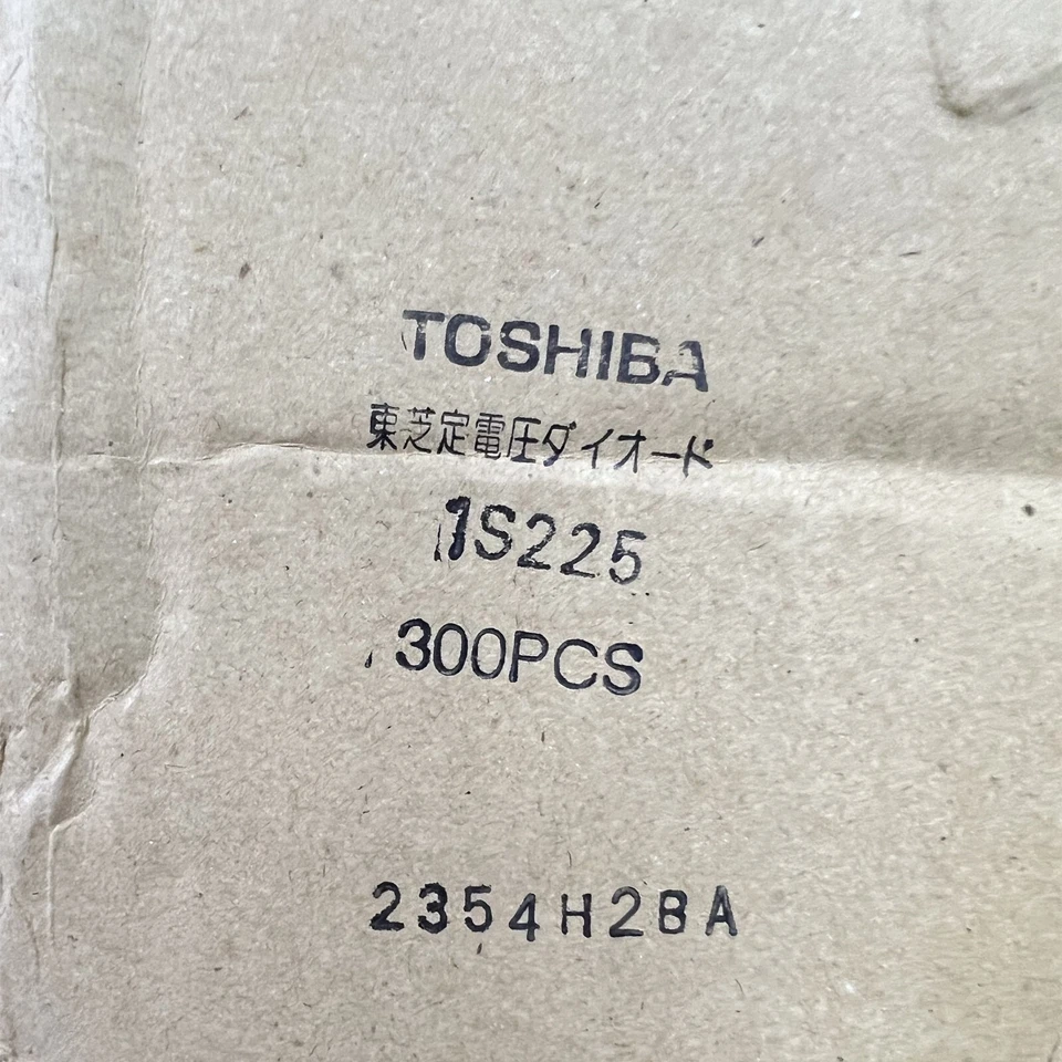 Diodo Zener tipo sello epoxi Toshiba 1S225 1W DO-35 10 PIEZAS nuevo original Foto 2 de 3