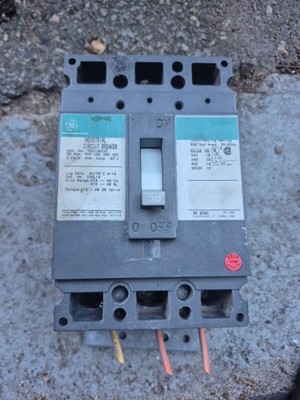 GE THQL 30 Amp Circuit Breaker 240V 1-Pole