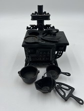 Vintage Queen black cast iron miniature stove set salesman sample toy