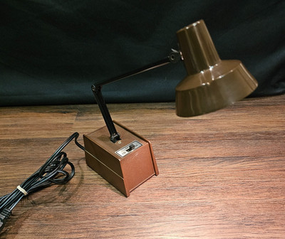 Vintage Lite-up Ltd Brown Mid Century Modern Lux 26 Articulating Desk Lamp Hi Lo