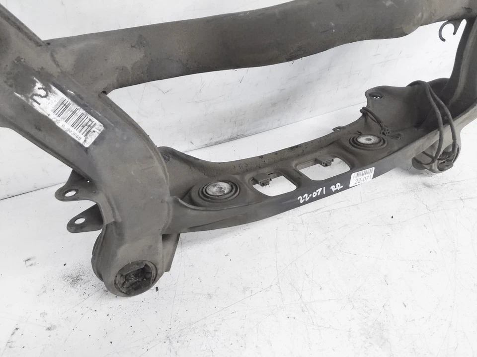 1990 - 1993 梅赛德斯 - 奔驰 300Sl 后副车架 Sub K 车架摇篮横杆 — 第 3/4 张图片