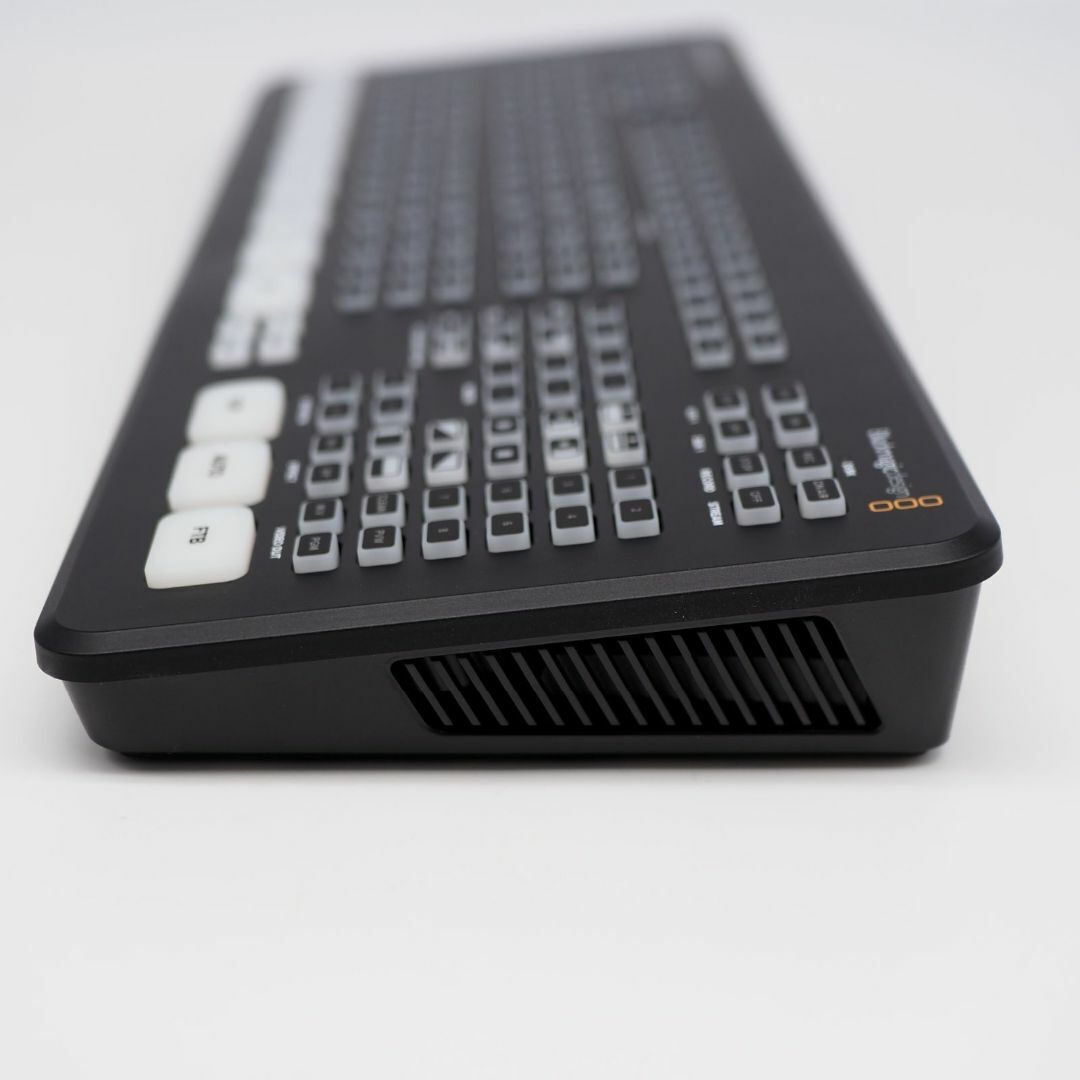 Blackmagic Design ATEM Mini Extreme ISO Switcher Near unused Blackmagic Design ATEM Mini Extreme ISO Switcher Near unused