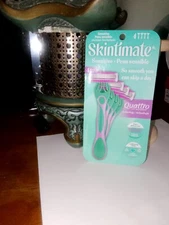 Skintimate Quattro Sensitive Disposable Razors 4 Blade 4 Pack