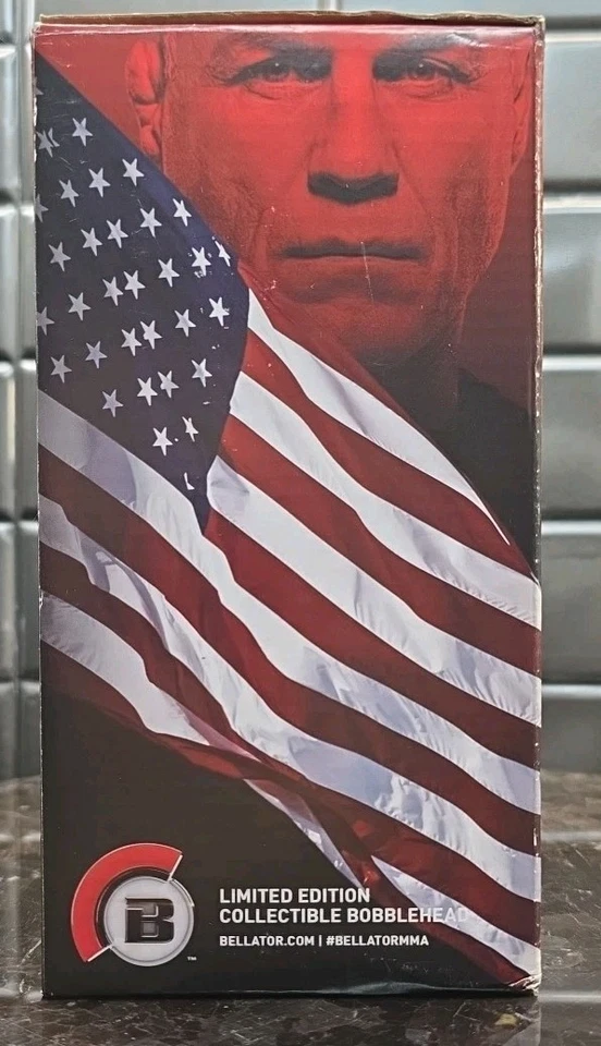 Randy Couture 摇头公仔 The Natural Bellator MMA Kloanz Inc — 第 3/4 张图片