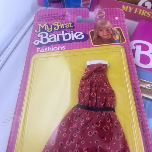 2 bambole Barbie vintage My First e 4 abiti nuovi 1982 1986 Mattel Twist & Turn - Foto 8 di 13
