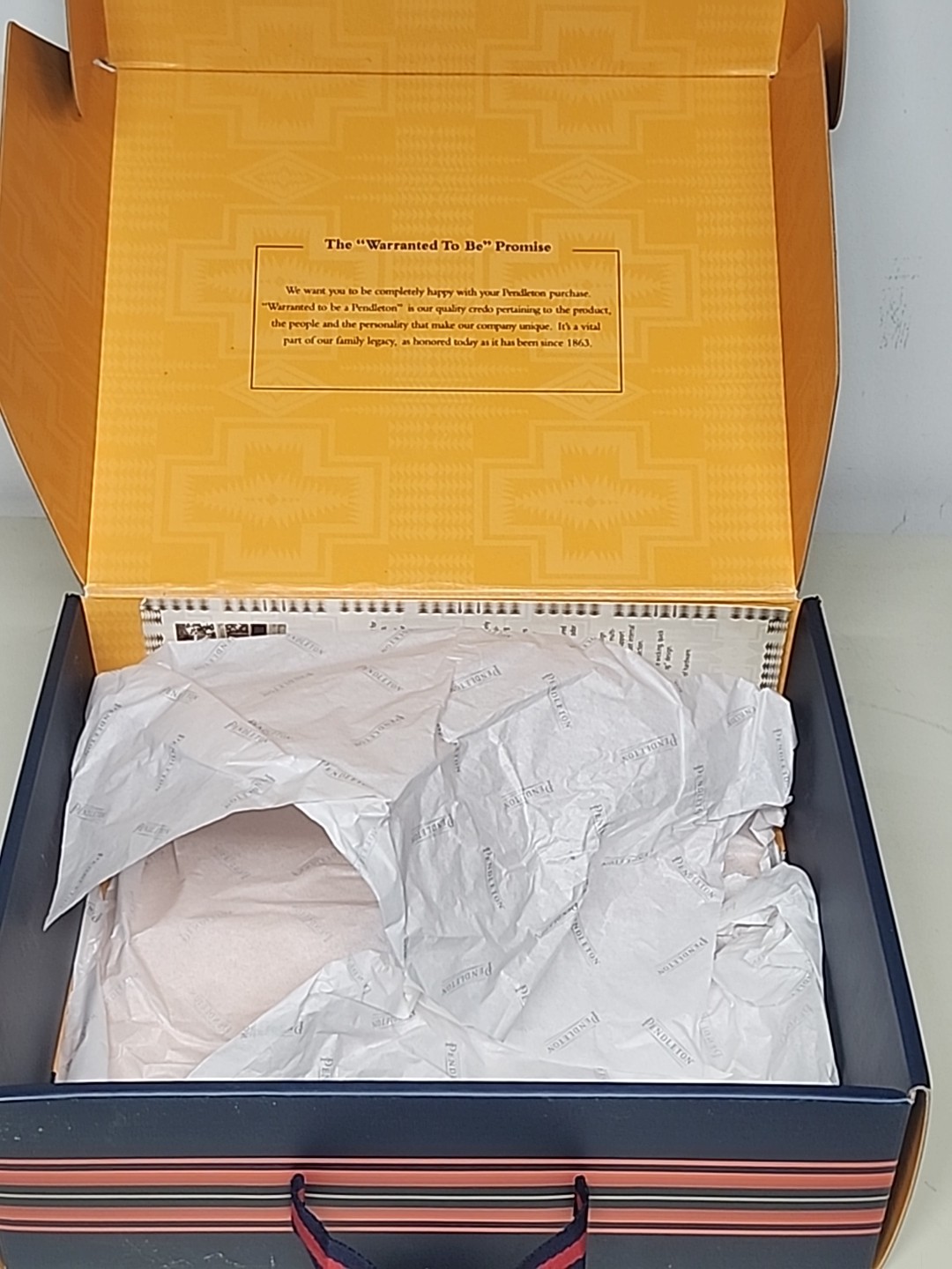 Pendleton Women’s Heritage Pattern Tucson Duck SR… - image 17