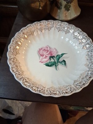 Le Fleur Rouge Rose Vegetable Bowel