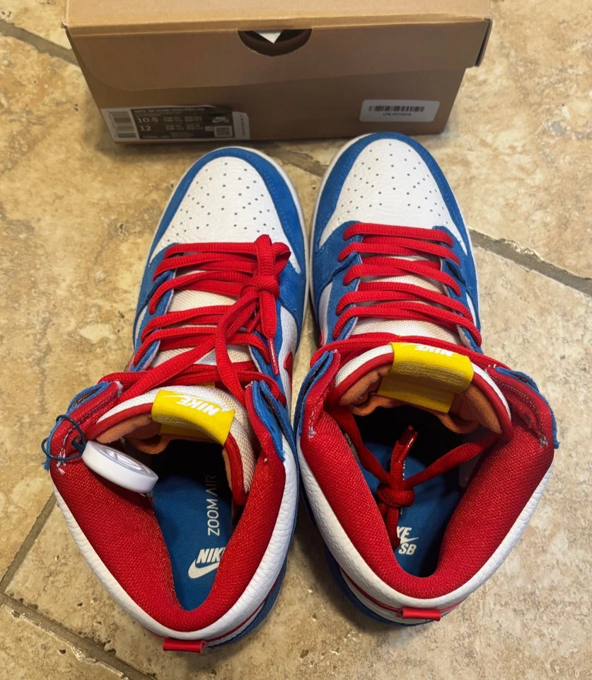 Nike Dunk SB High Doraemon Hombre Talla 10.5 EXCELENTE Estado-Ligeramente Usado Foto 2 de 4