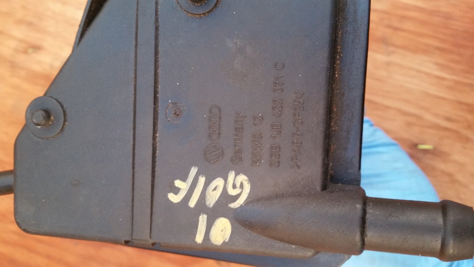 01 VW Golf Power Steering Fluid Reservoir OEM 1J0422371C eBay