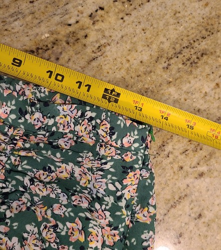 NEW! Max Studio Skirt Women M Green Pink Ditzy Floral Short Cinched Ruffle Hem - Picture 3 of 16