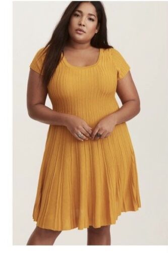 Torrid Gold/Mustard Plus Size 2 18/20 Sweater Dres