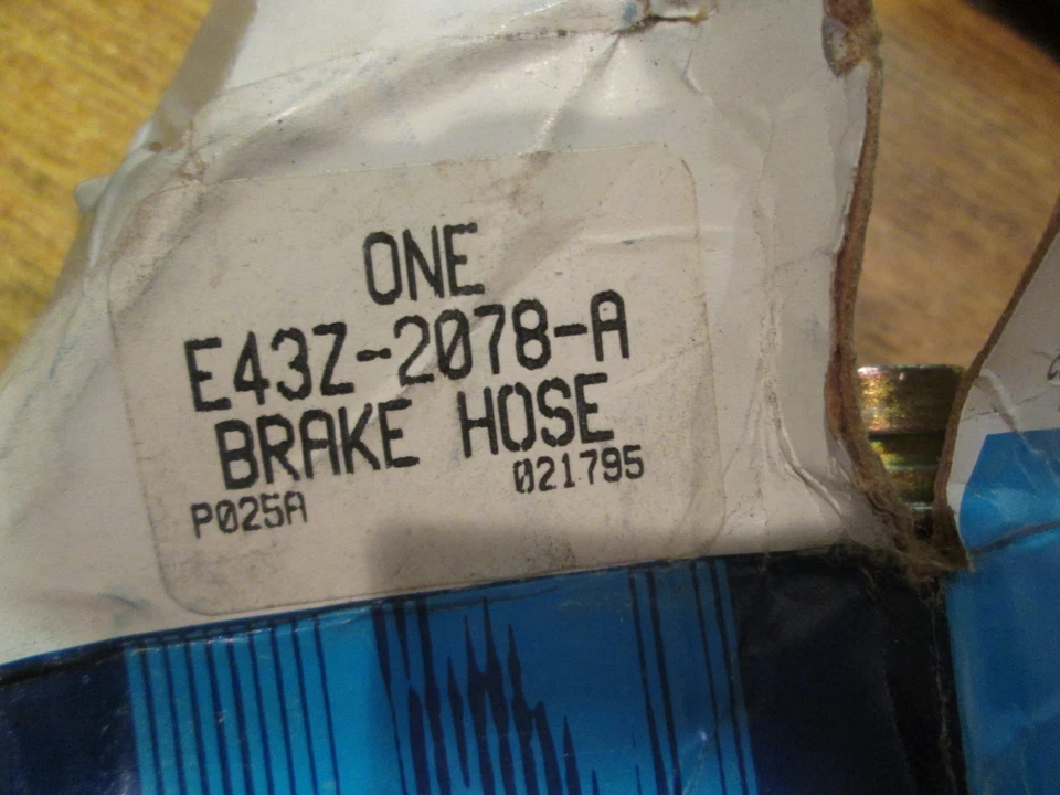 NEW OEM 1984 - 1989 FORD TEMPO FRONT BRAKE HOSE RH E43Z-2078-A - Image 2 of 2