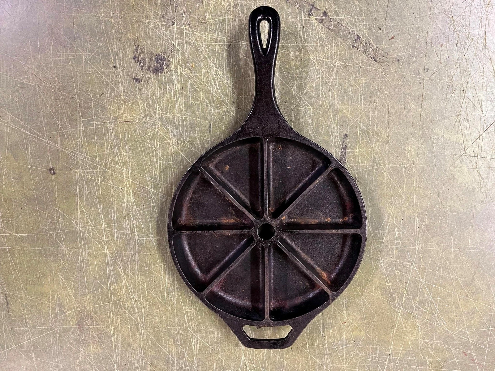 vtg Made in USA Lodge #8CB Cast Iron Cornbread Skillet