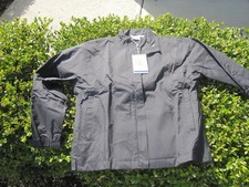 NIKE NEW WOMENS STORM FIT JACKET SIZE SMALL BLACK WATERPROOF