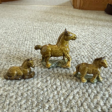 Wade English Set of 3 Shire Horse Ceramic Figurines Brown Glossy Glaze