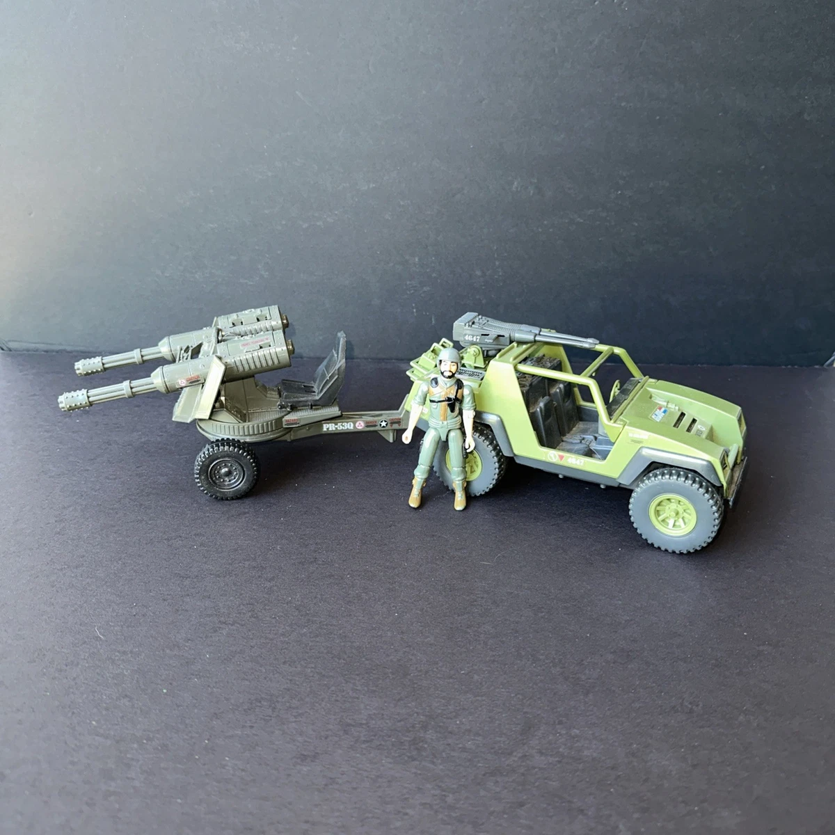Preços baixos em Figuras de Ação militares e de Aventura Jeep 1982