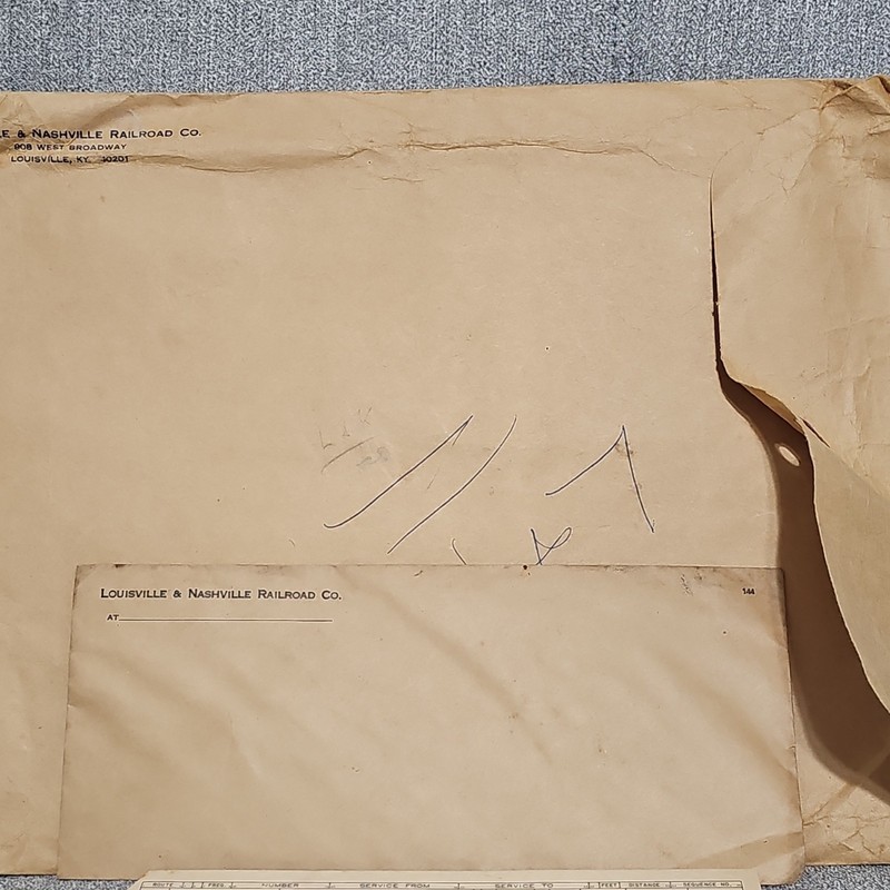 L & N Railroad Bureau of Accounts P.O.D. Mail Pouch & envelope 1971