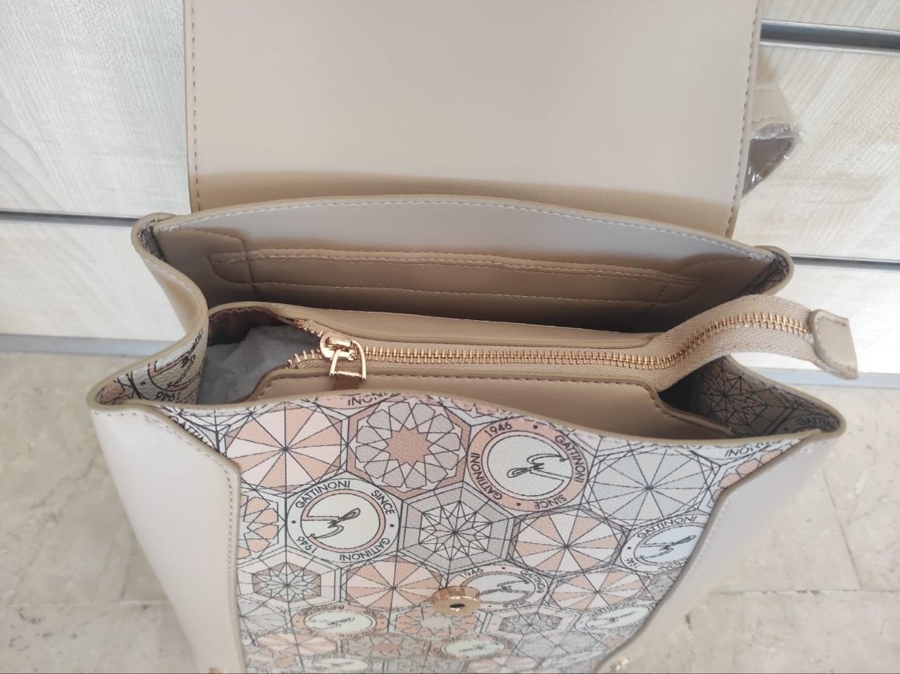 Gattinoni Roma Backpack PVC Travertino cm30x27 — foto 3