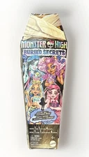  Monster High Buried Secrets MYSTERY  11" Doll & 5 Accessories SEALED