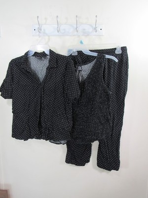 Erika 3 Piece Set Top Top Capri Size PXL and PL Black White Polka Dots