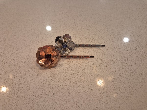 MIMCO Slides Pair Floral Flower Rose Gold Silver Diamante