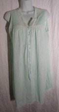 Barbizon Nightgown sz m Seafoam flowers Vintage