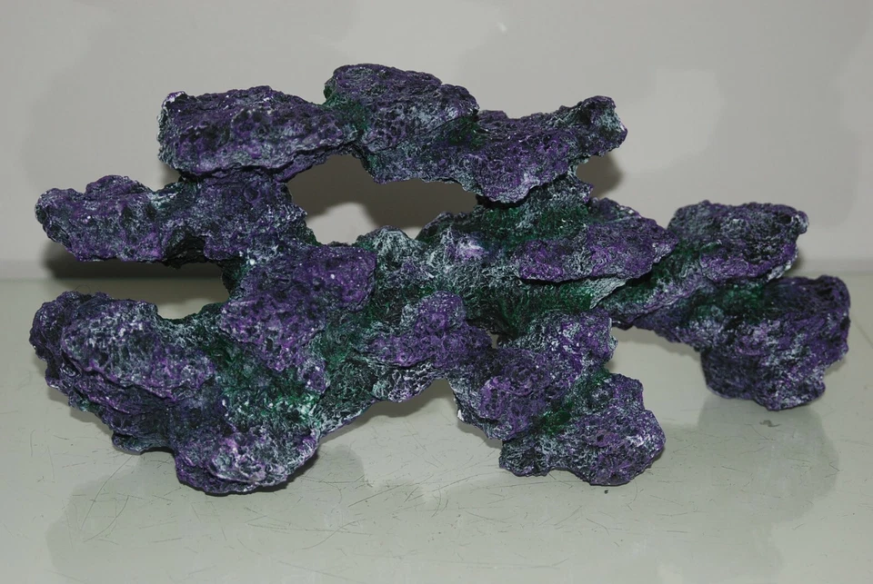 Stunning Aquarium Large Coral Reef Cichlid Cave Rock Decoration 37 x 14 x 16 cms - Image 2 of 4