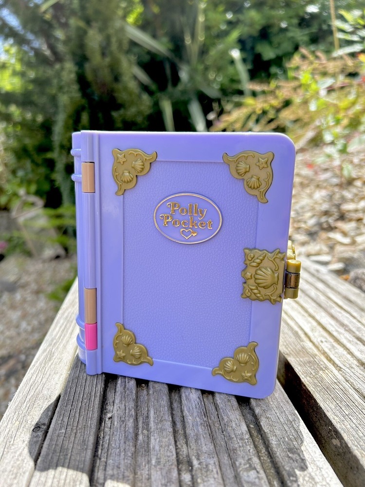 Polly Pocket Sparkling Mermaid Adventure Book Playset - 99% Complete 1995 Toy