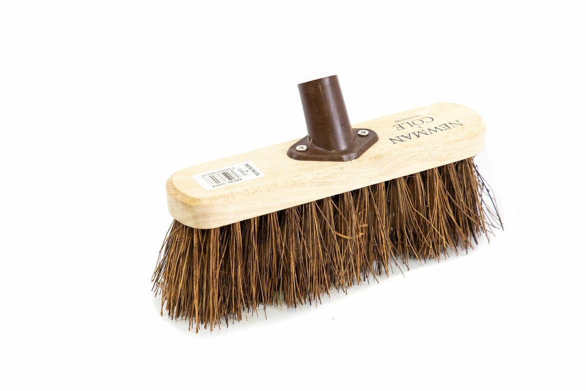 Eyliden Push Broom, Stiff Bristles Multi-Surface Floor Scrub Brush For Indoor And Outdoor Cleaning