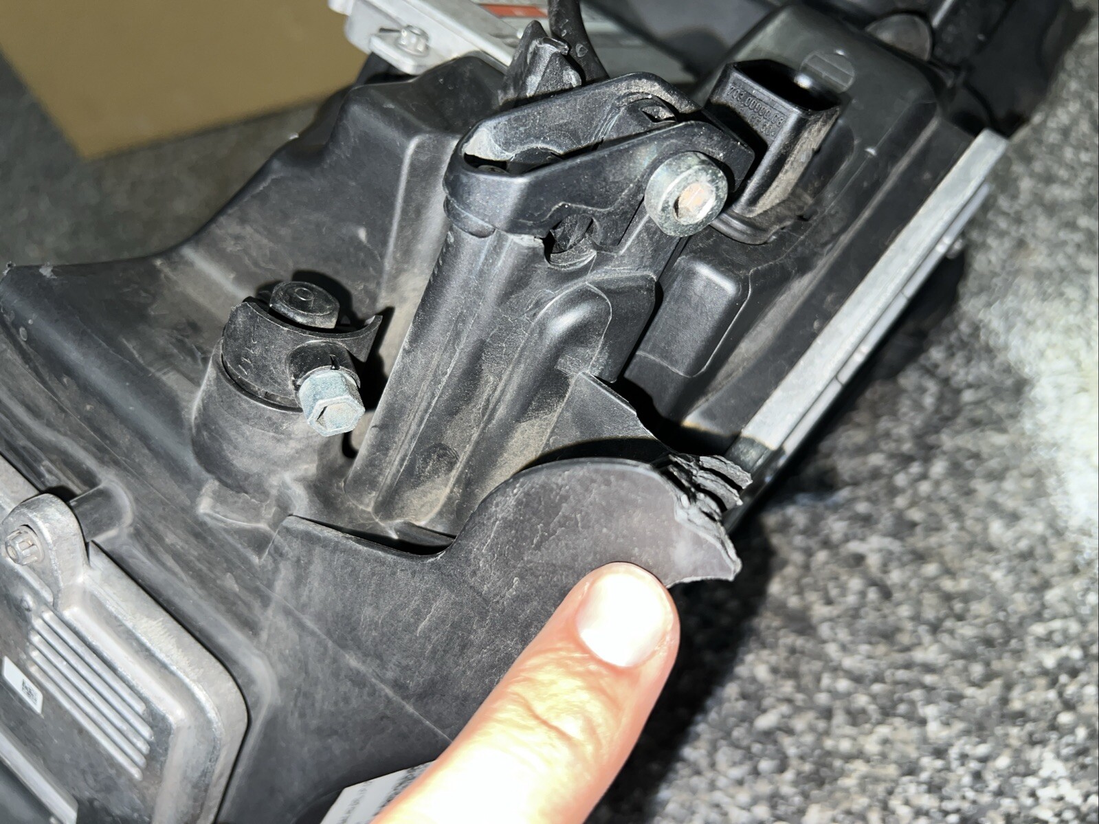 2013 2014 2015 2016 2017 2018 BENTLEY FLYING SPUR LEFT HEADLIGHT CONTINENTAL GT